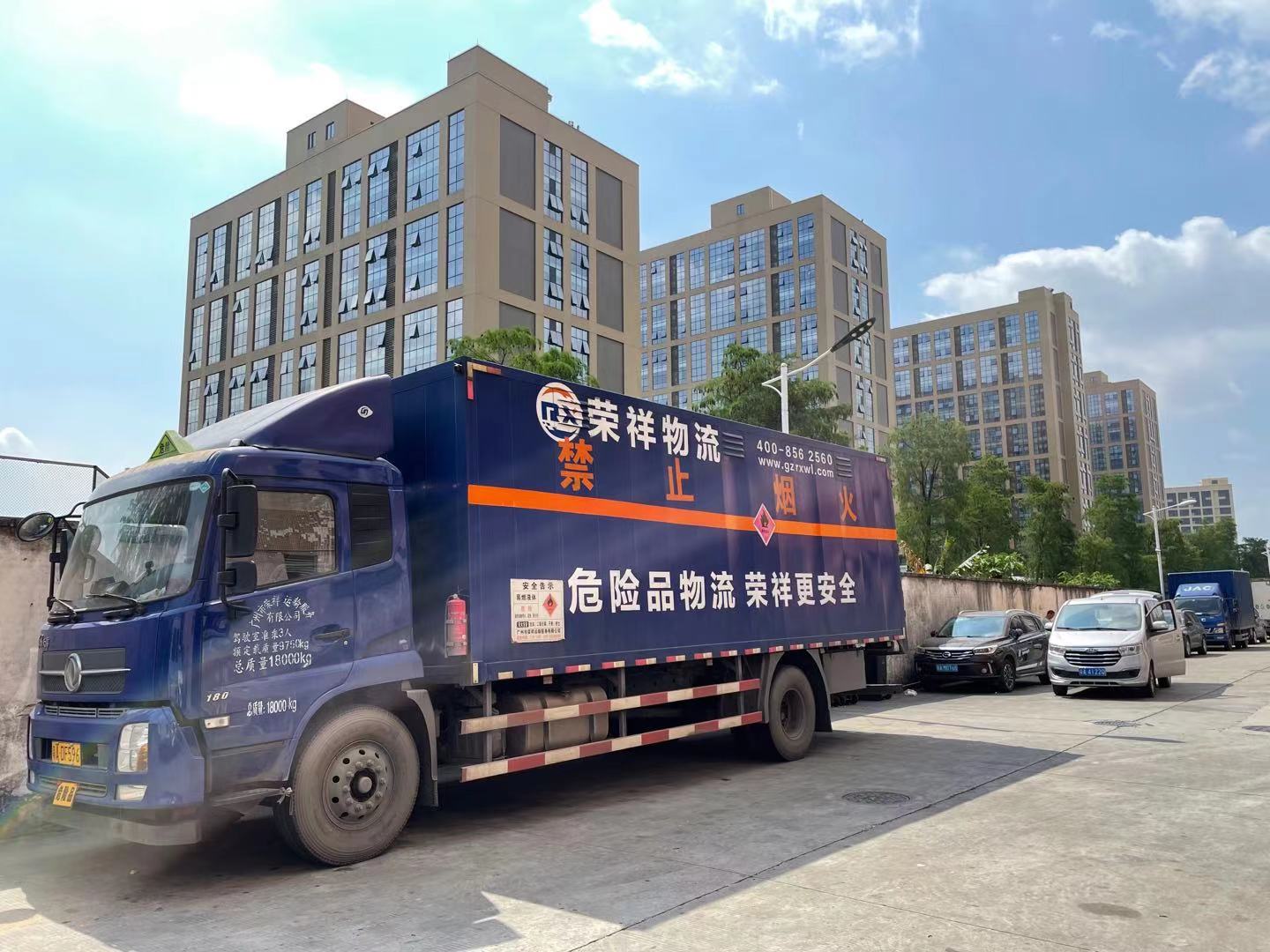 油罐危險品卡車需要用什么材質才安全